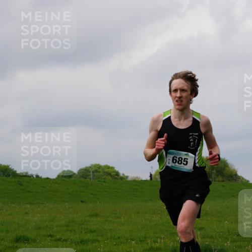 05.05.2024 - 7. Wedeler Halbmarathon Fuchs,  Jonas http://msf.ph/oto/6232430 05.05.2024 11:10:49 Laufen 685, 149 meine-sportfotos.de