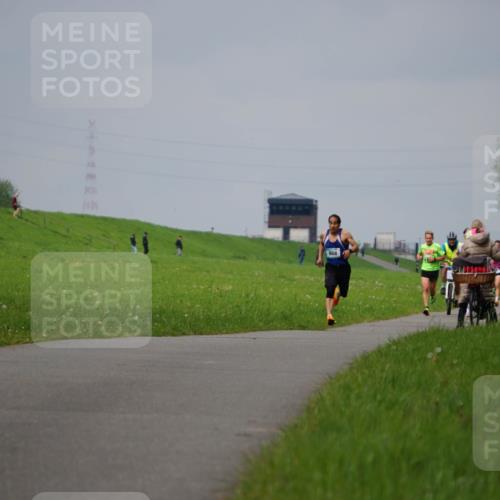 05.05.2024 - 7. Wedeler Halbmarathon Fuchs,  Jonas http://msf.ph/oto/6232444 05.05.2024 11:11:28 Laufen 908 meine-sportfotos.de