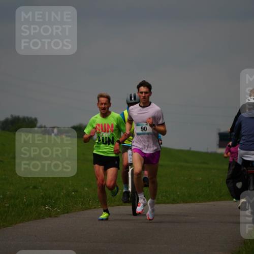 05.05.2024 - 7. Wedeler Halbmarathon Fuchs,  Jonas http://msf.ph/oto/6232474 05.05.2024 11:11:48 Laufen 90 meine-sportfotos.de