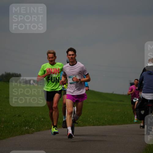 05.05.2024 - 7. Wedeler Halbmarathon Fuchs,  Jonas http://msf.ph/oto/6232481 05.05.2024 11:11:49 Laufen  meine-sportfotos.de