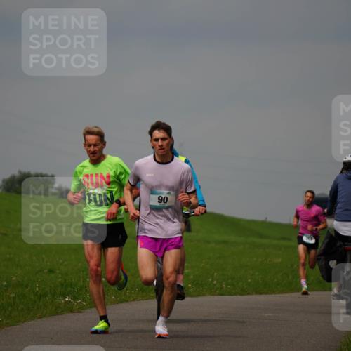 05.05.2024 - 7. Wedeler Halbmarathon Fuchs,  Jonas http://msf.ph/oto/6232485 05.05.2024 11:11:50 Laufen 90 meine-sportfotos.de