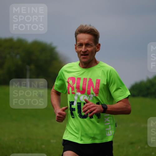 05.05.2024 - 7. Wedeler Halbmarathon Fuchs,  Jonas http://msf.ph/oto/6232496 05.05.2024 11:11:55 Laufen  meine-sportfotos.de