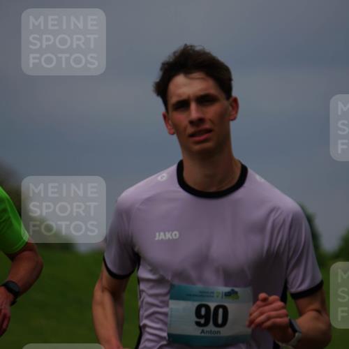 05.05.2024 - 7. Wedeler Halbmarathon Fuchs,  Jonas http://msf.ph/oto/6232500 05.05.2024 11:11:55 Laufen 90 meine-sportfotos.de