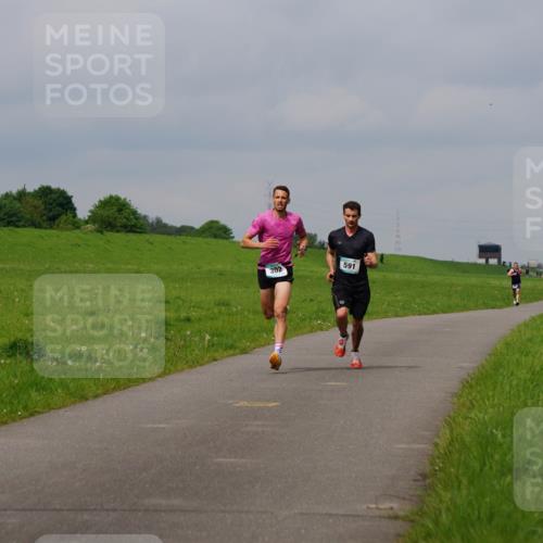 05.05.2024 - 7. Wedeler Halbmarathon Fuchs,  Jonas http://msf.ph/oto/6232503 05.05.2024 11:12:00 Laufen 302, 591 meine-sportfotos.de