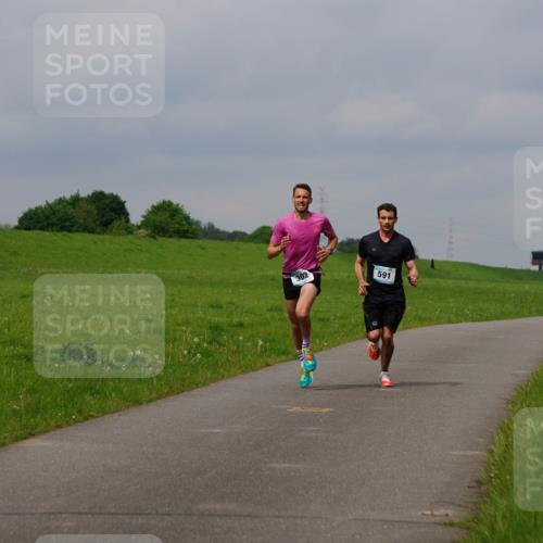 05.05.2024 - 7. Wedeler Halbmarathon Fuchs,  Jonas http://msf.ph/oto/6232508 05.05.2024 11:12:01 Laufen 302, 591 meine-sportfotos.de