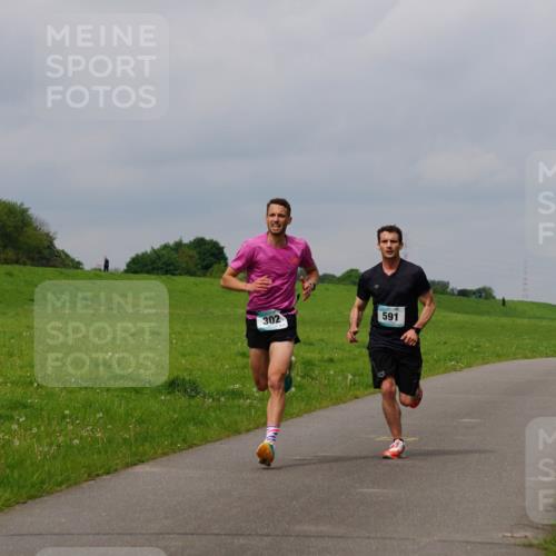 05.05.2024 - 7. Wedeler Halbmarathon Fuchs,  Jonas http://msf.ph/oto/6232510 05.05.2024 11:12:02 Laufen 302, 591 meine-sportfotos.de