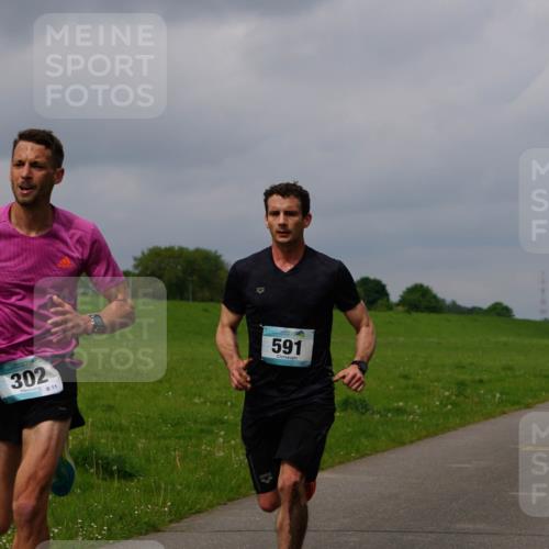 05.05.2024 - 7. Wedeler Halbmarathon Fuchs,  Jonas http://msf.ph/oto/6232522 05.05.2024 11:12:05 Laufen 302, 11, 591 meine-sportfotos.de