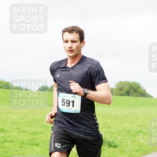 05.05.2024 - 7. Wedeler Halbmarathon Fuchs,  Jonas http://msf.ph/oto/6232526 05.05.2024 11:12:06 Laufen 56, 591 meine-sportfotos.de