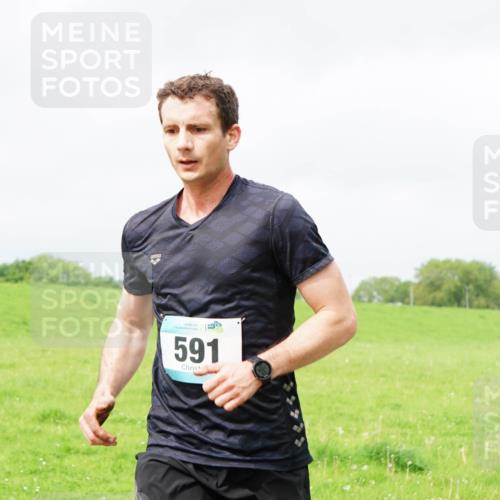 05.05.2024 - 7. Wedeler Halbmarathon Fuchs,  Jonas http://msf.ph/oto/6232527 05.05.2024 11:12:06 Laufen 156, 591 meine-sportfotos.de