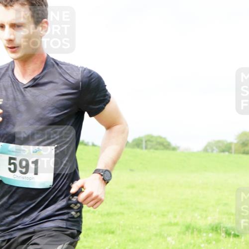 05.05.2024 - 7. Wedeler Halbmarathon Fuchs,  Jonas http://msf.ph/oto/6232529 05.05.2024 11:12:06 Laufen 591 meine-sportfotos.de