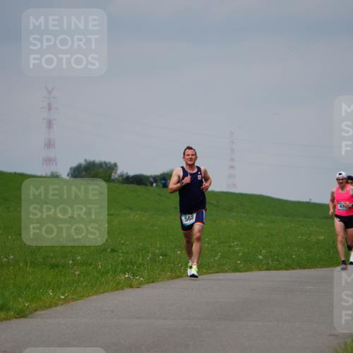 05.05.2024 - 7. Wedeler Halbmarathon Fuchs,  Jonas http://msf.ph/oto/6232542 05.05.2024 11:12:14 Laufen  meine-sportfotos.de