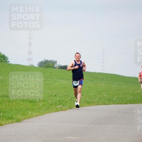 05.05.2024 - 7. Wedeler Halbmarathon Fuchs,  Jonas http://msf.ph/oto/6232543 05.05.2024 11:12:15 Laufen 568, 470 meine-sportfotos.de