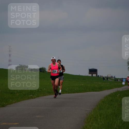 05.05.2024 - 7. Wedeler Halbmarathon Fuchs,  Jonas http://msf.ph/oto/6232560 05.05.2024 11:12:20 Laufen 476 meine-sportfotos.de