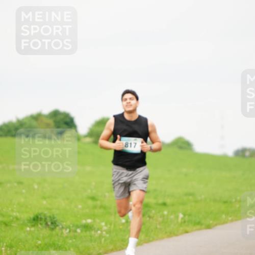 05.05.2024 - 7. Wedeler Halbmarathon Fuchs,  Jonas http://msf.ph/oto/6232590 05.05.2024 11:12:28 Laufen 76, 834, 817 meine-sportfotos.de