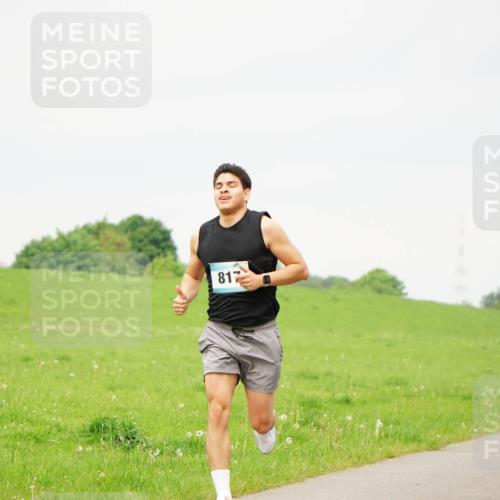 05.05.2024 - 7. Wedeler Halbmarathon Fuchs,  Jonas http://msf.ph/oto/6232593 05.05.2024 11:12:29 Laufen 817 meine-sportfotos.de