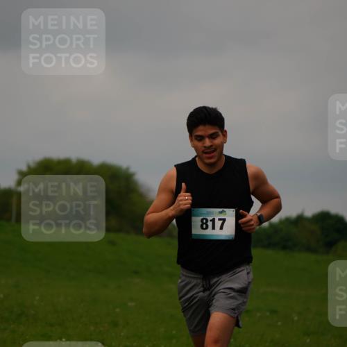 05.05.2024 - 7. Wedeler Halbmarathon Fuchs,  Jonas http://msf.ph/oto/6232604 05.05.2024 11:12:30 Laufen 817 meine-sportfotos.de