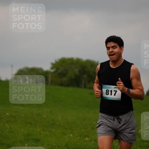05.05.2024 - 7. Wedeler Halbmarathon Fuchs,  Jonas http://msf.ph/oto/6232606 05.05.2024 11:12:30 Laufen 817 meine-sportfotos.de
