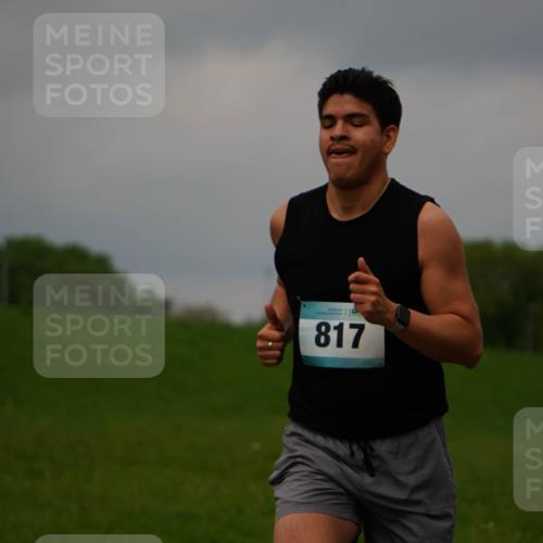 05.05.2024 - 7. Wedeler Halbmarathon Fuchs,  Jonas http://msf.ph/oto/6232612 05.05.2024 11:12:31 Laufen 817 meine-sportfotos.de