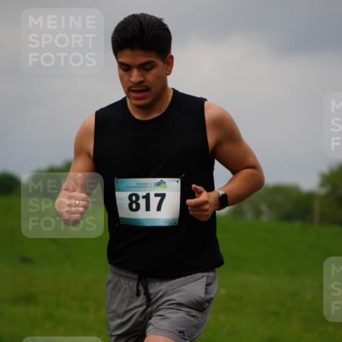 05.05.2024 - 7. Wedeler Halbmarathon Fuchs,  Jonas http://msf.ph/oto/6232615 05.05.2024 11:12:32 Laufen 817 meine-sportfotos.de