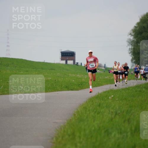 05.05.2024 - 7. Wedeler Halbmarathon Fuchs,  Jonas http://msf.ph/oto/6232616 05.05.2024 11:12:37 Laufen  meine-sportfotos.de