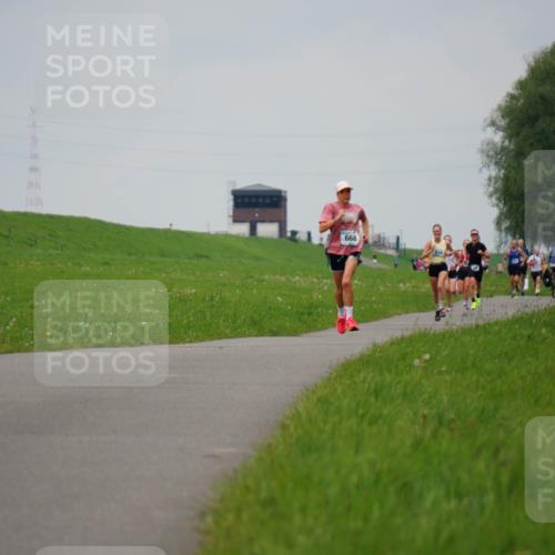 05.05.2024 - 7. Wedeler Halbmarathon Fuchs,  Jonas http://msf.ph/oto/6232618 05.05.2024 11:12:37 Laufen 668 meine-sportfotos.de