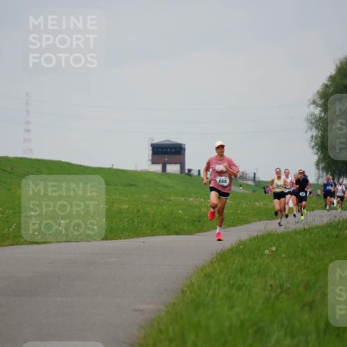 05.05.2024 - 7. Wedeler Halbmarathon Fuchs,  Jonas http://msf.ph/oto/6232620 05.05.2024 11:12:37 Laufen 668 meine-sportfotos.de