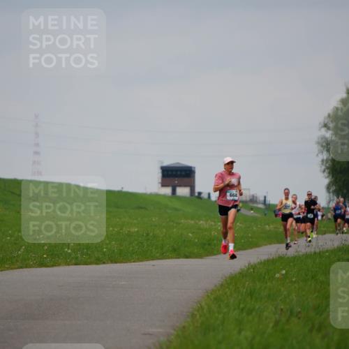 05.05.2024 - 7. Wedeler Halbmarathon Fuchs,  Jonas http://msf.ph/oto/6232624 05.05.2024 11:12:37 Laufen 668 meine-sportfotos.de