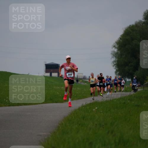 05.05.2024 - 7. Wedeler Halbmarathon Fuchs,  Jonas http://msf.ph/oto/6232635 05.05.2024 11:12:40 Laufen 668, 534 meine-sportfotos.de