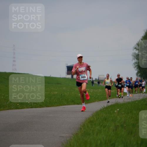 05.05.2024 - 7. Wedeler Halbmarathon Fuchs,  Jonas http://msf.ph/oto/6232641 05.05.2024 11:12:42 Laufen 668, 534 meine-sportfotos.de