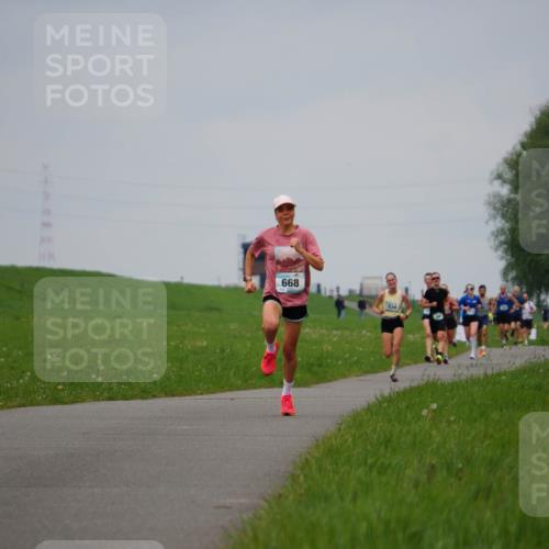 05.05.2024 - 7. Wedeler Halbmarathon Fuchs,  Jonas http://msf.ph/oto/6232644 05.05.2024 11:12:42 Laufen 668, 534 meine-sportfotos.de