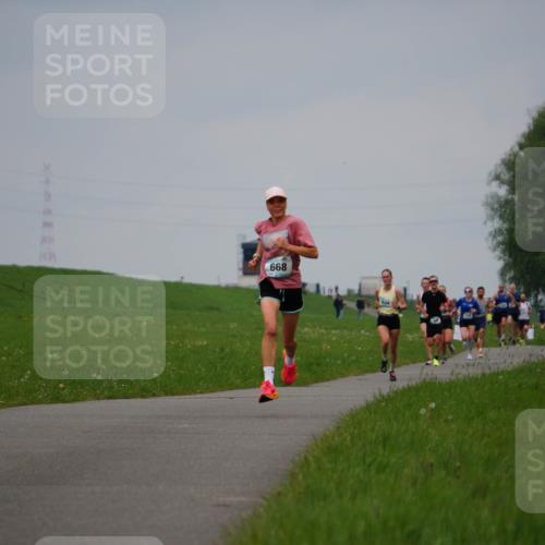 05.05.2024 - 7. Wedeler Halbmarathon Fuchs,  Jonas http://msf.ph/oto/6232645 05.05.2024 11:12:42 Laufen 668, 534 meine-sportfotos.de