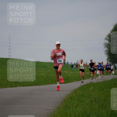 05.05.2024 - 7. Wedeler Halbmarathon Fuchs,  Jonas http://msf.ph/oto/6232647 05.05.2024 11:12:42 Laufen 668, 534 meine-sportfotos.de