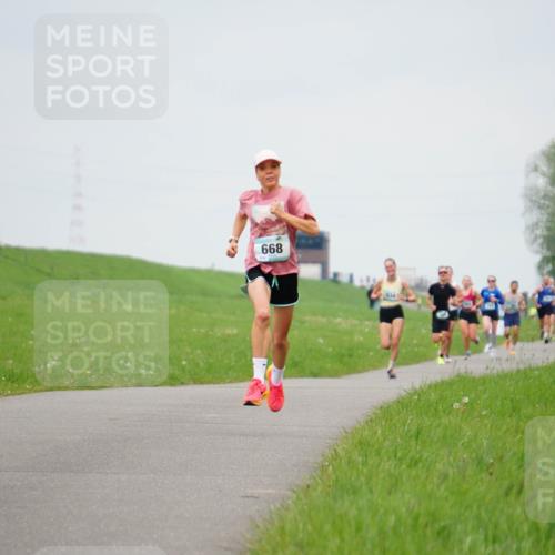 05.05.2024 - 7. Wedeler Halbmarathon Fuchs,  Jonas http://msf.ph/oto/6232662 05.05.2024 11:12:44 Laufen 668, 534 meine-sportfotos.de