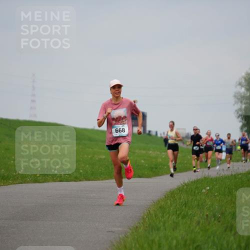 05.05.2024 - 7. Wedeler Halbmarathon Fuchs,  Jonas http://msf.ph/oto/6232664 05.05.2024 11:12:44 Laufen 668, 2 meine-sportfotos.de