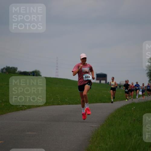 05.05.2024 - 7. Wedeler Halbmarathon Fuchs,  Jonas http://msf.ph/oto/6232665 05.05.2024 11:12:46 Laufen 668 meine-sportfotos.de
