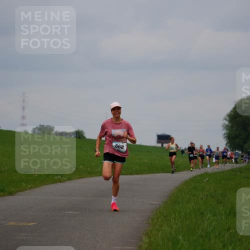 05.05.2024 - 7. Wedeler Halbmarathon Fuchs,  Jonas http://msf.ph/oto/6232674 05.05.2024 11:12:47 Laufen 668 meine-sportfotos.de