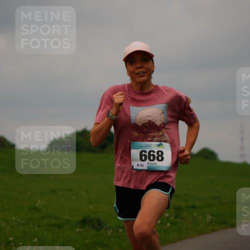 05.05.2024 - 7. Wedeler Halbmarathon Fuchs,  Jonas http://msf.ph/oto/6232692 05.05.2024 11:12:51 Laufen 668, 82 meine-sportfotos.de