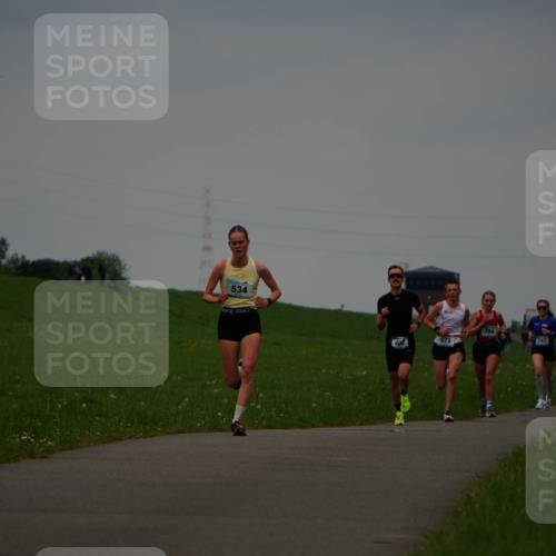 05.05.2024 - 7. Wedeler Halbmarathon Fuchs,  Jonas http://msf.ph/oto/6232704 05.05.2024 11:12:55 Laufen 534 meine-sportfotos.de