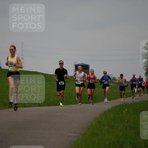 05.05.2024 - 7. Wedeler Halbmarathon Fuchs,  Jonas http://msf.ph/oto/6232713 05.05.2024 11:12:56 Laufen 55, 405, 573, 78, 742 meine-sportfotos.de