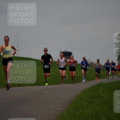 05.05.2024 - 7. Wedeler Halbmarathon Fuchs,  Jonas http://msf.ph/oto/6232716 05.05.2024 11:12:57 Laufen 534 meine-sportfotos.de