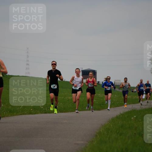 05.05.2024 - 7. Wedeler Halbmarathon Fuchs,  Jonas http://msf.ph/oto/6232720 05.05.2024 11:12:58 Laufen 534, 408, 573, 784, 444 meine-sportfotos.de