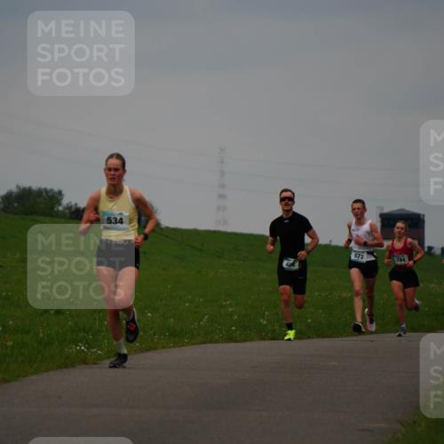 05.05.2024 - 7. Wedeler Halbmarathon Fuchs,  Jonas http://msf.ph/oto/6232722 05.05.2024 11:12:58 Laufen 534 meine-sportfotos.de