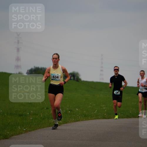 05.05.2024 - 7. Wedeler Halbmarathon Fuchs,  Jonas http://msf.ph/oto/6232728 05.05.2024 11:12:59 Laufen 534, 408, 573, 742 meine-sportfotos.de