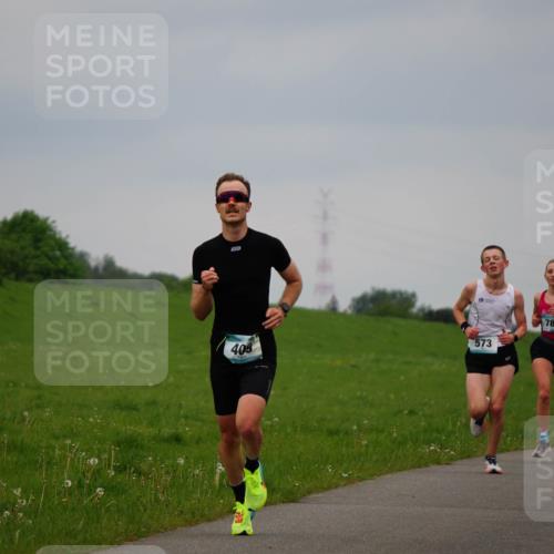 05.05.2024 - 7. Wedeler Halbmarathon Fuchs,  Jonas http://msf.ph/oto/6232764 05.05.2024 11:13:06 Laufen 409, 573, 784, 742 meine-sportfotos.de