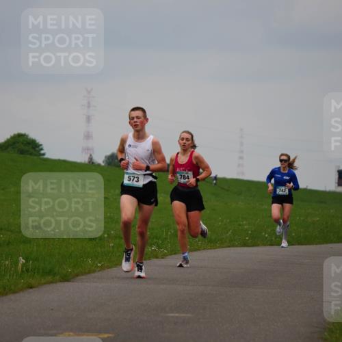05.05.2024 - 7. Wedeler Halbmarathon Fuchs,  Jonas http://msf.ph/oto/6232771 05.05.2024 11:13:08 Laufen 573, 784, 742, 444 meine-sportfotos.de