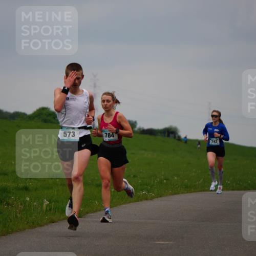 05.05.2024 - 7. Wedeler Halbmarathon Fuchs,  Jonas http://msf.ph/oto/6232788 05.05.2024 11:13:10 Laufen 573, 784, 742 meine-sportfotos.de