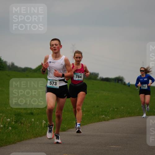 05.05.2024 - 7. Wedeler Halbmarathon Fuchs,  Jonas http://msf.ph/oto/6232790 05.05.2024 11:13:10 Laufen 573, 784, 742 meine-sportfotos.de