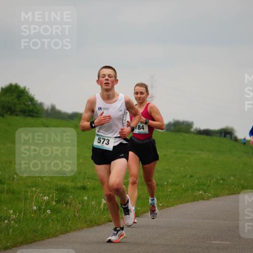 05.05.2024 - 7. Wedeler Halbmarathon Fuchs,  Jonas http://msf.ph/oto/6232793 05.05.2024 11:13:11 Laufen 573, 84, 742 meine-sportfotos.de