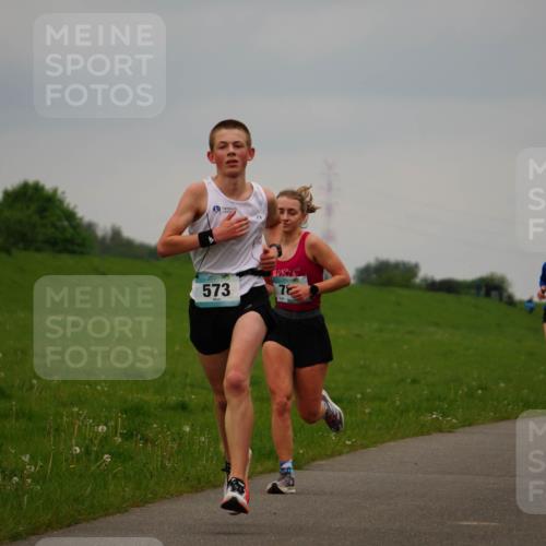 05.05.2024 - 7. Wedeler Halbmarathon Fuchs,  Jonas http://msf.ph/oto/6232794 05.05.2024 11:13:11 Laufen 573, 78, 742 meine-sportfotos.de