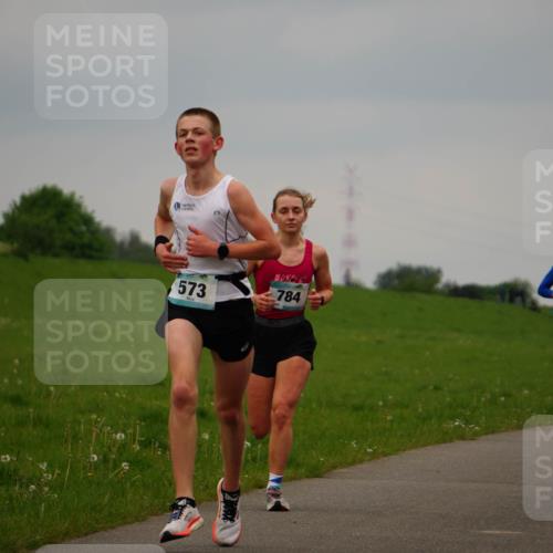 05.05.2024 - 7. Wedeler Halbmarathon Fuchs,  Jonas http://msf.ph/oto/6232797 05.05.2024 11:13:11 Laufen 573, 784 meine-sportfotos.de